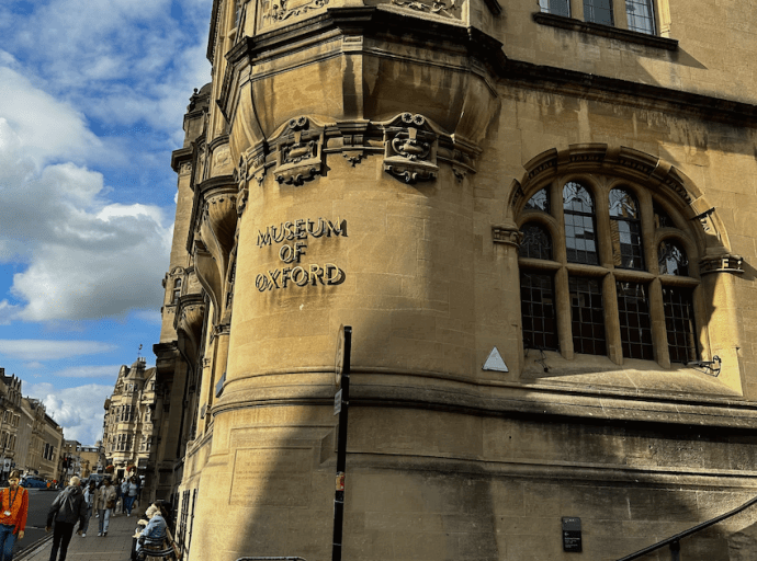 Cultural Oasis: Oxford's Artistic Symphony